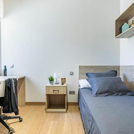 Micampus Aranjuez Student Residence ภายนอก รูปภาพ