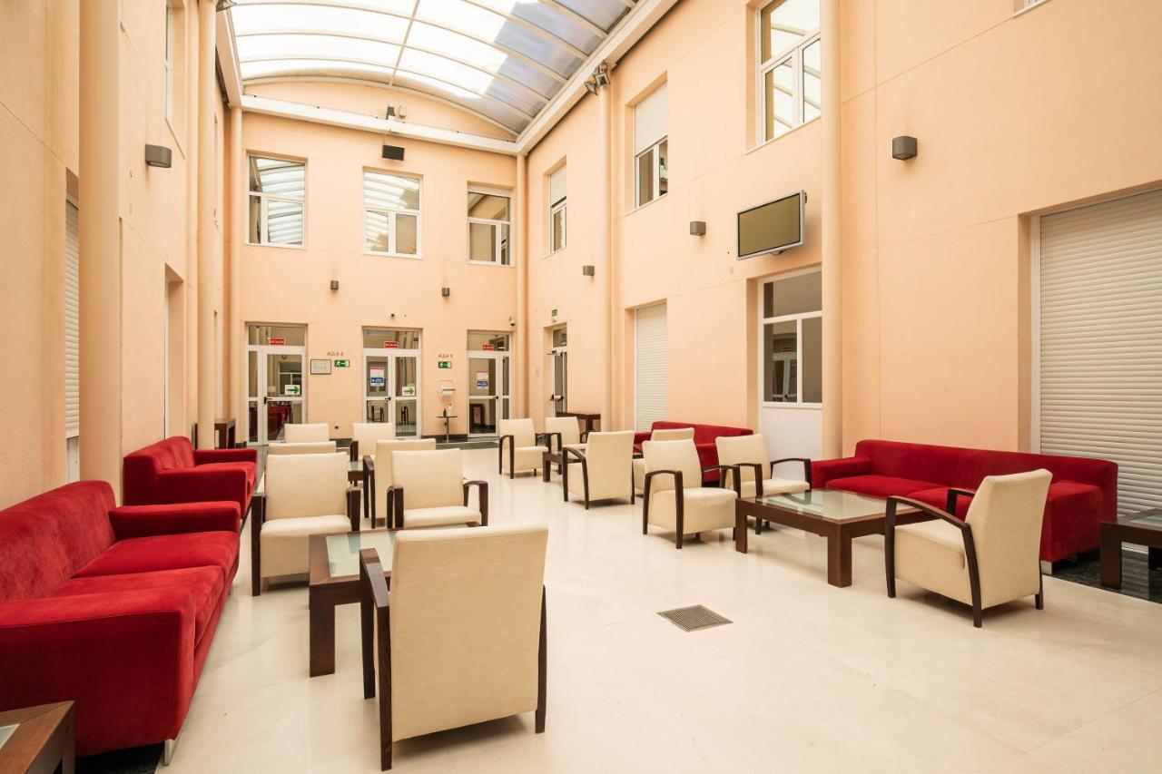 Micampus Aranjuez Student Residence ภายนอก รูปภาพ