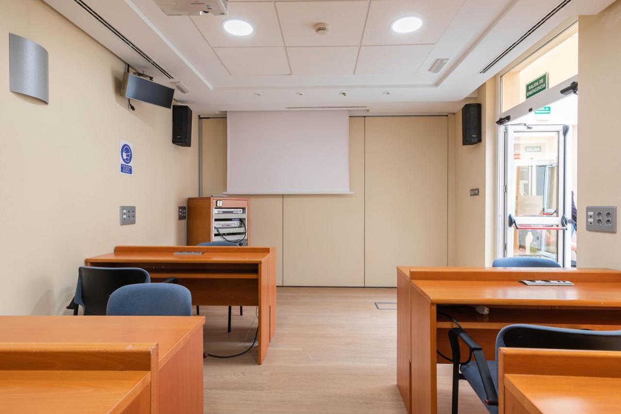 Micampus Aranjuez Student Residence ภายนอก รูปภาพ