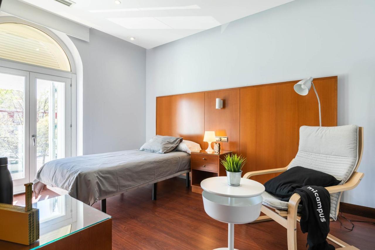 Micampus Aranjuez Student Residence ภายนอก รูปภาพ